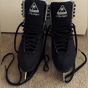 Jackson Mystique Black Ice Skates